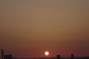 不安をあおる奴ら